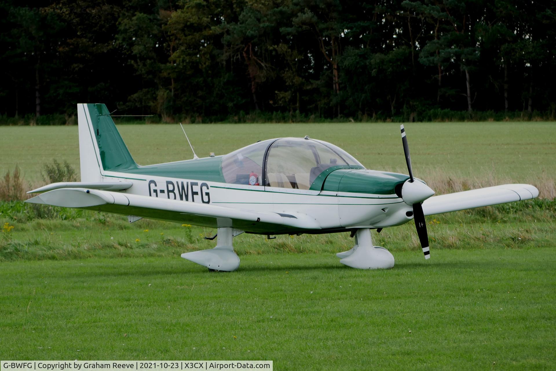 G-BWFG, 1995 Robin HR-200-100 Club C/N 293, Parked at Northrepps.