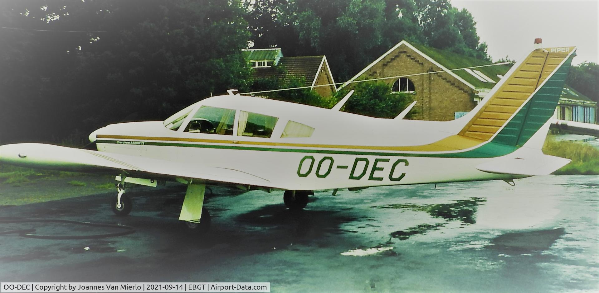 OO-DEC, 1970 Piper PA-28R-200 Cherokee Arrow C/N 28R-35694, Slide scan