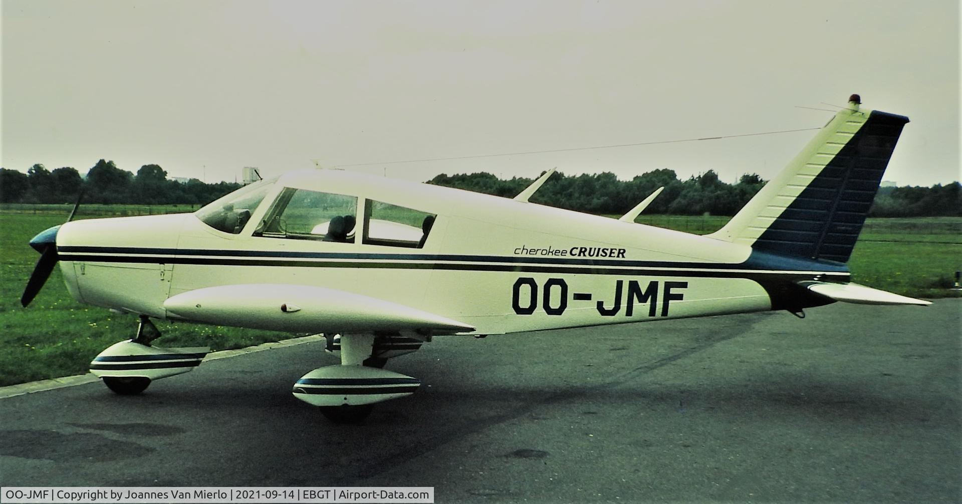 OO-JMF, 1971 Piper PA-28-140D Cherokee C/N 28-7125468, Slide scan