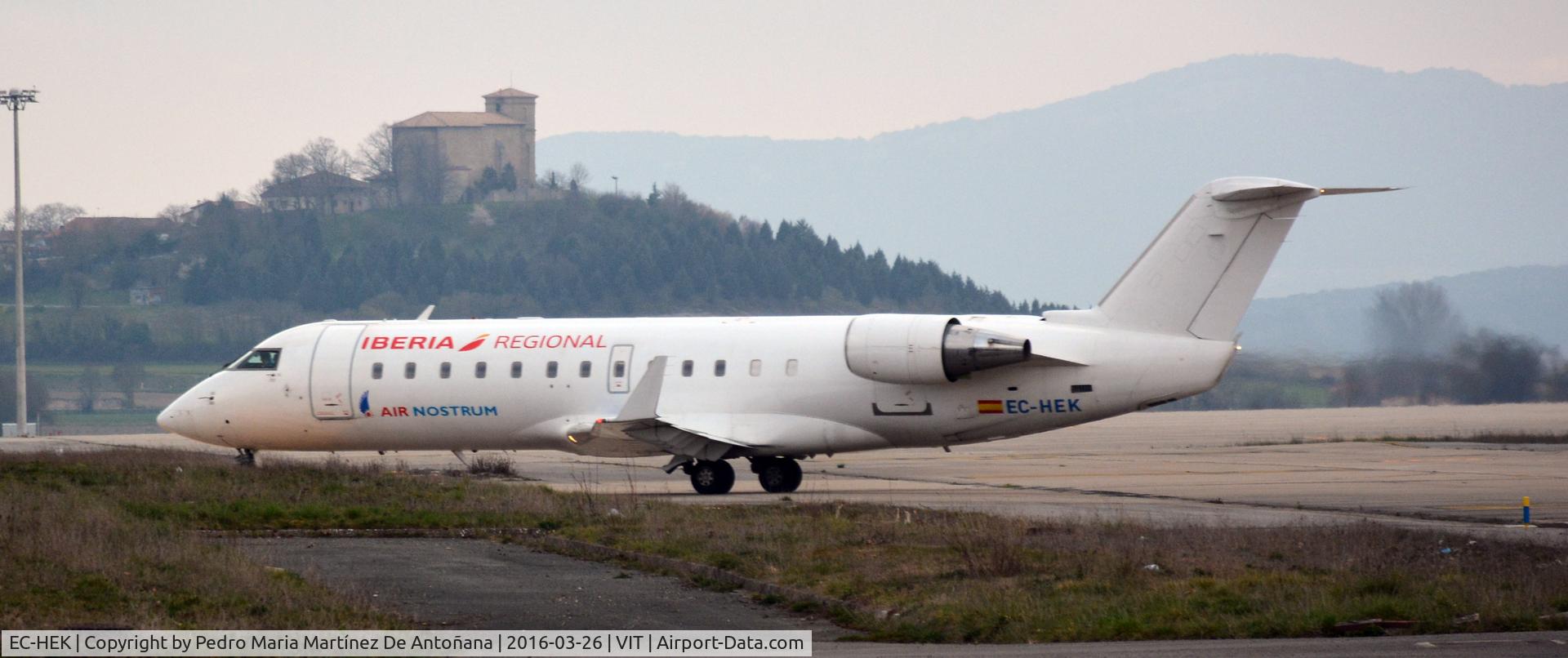 EC-HEK, 1999 Canadair CRJ-200ER (CL-600-2B19) C/N 7320, Aeropuerto de Foronda - Vitoria-Gasteiz - Euskadi - España