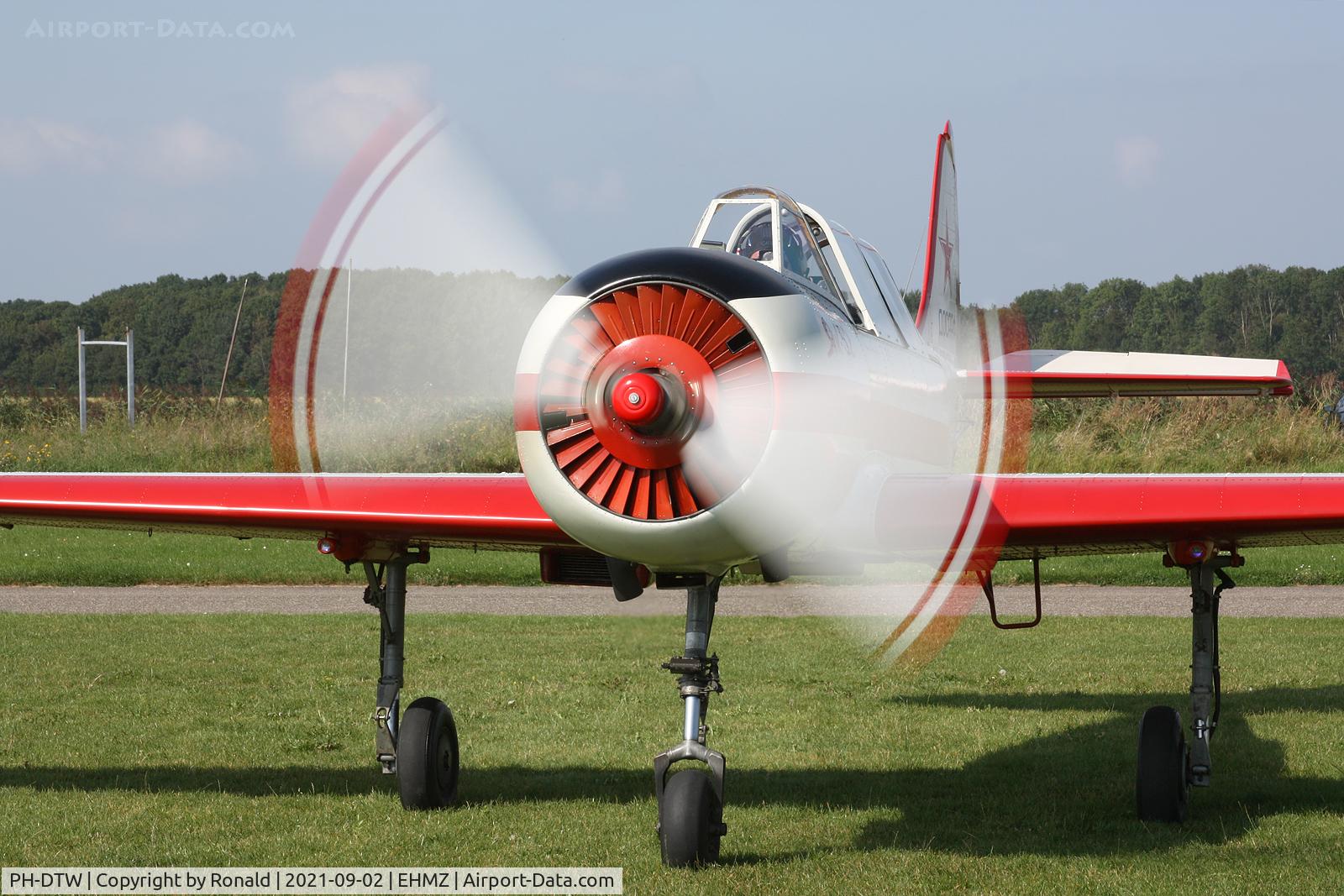 PH-DTW, 1991 Yakovlev (Aerostar) Yak-52 C/N 9111413, at ehmz