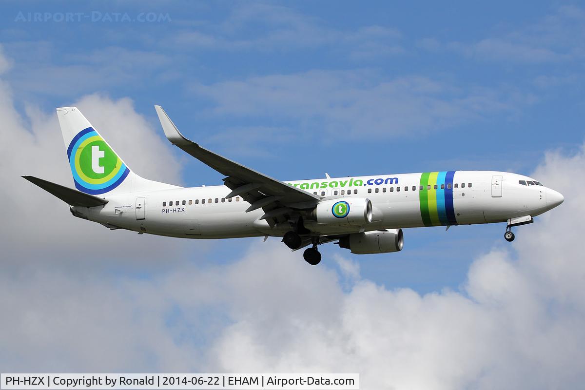 PH-HZX, 2002 Boeing 737-8K2 C/N 28248, at spl