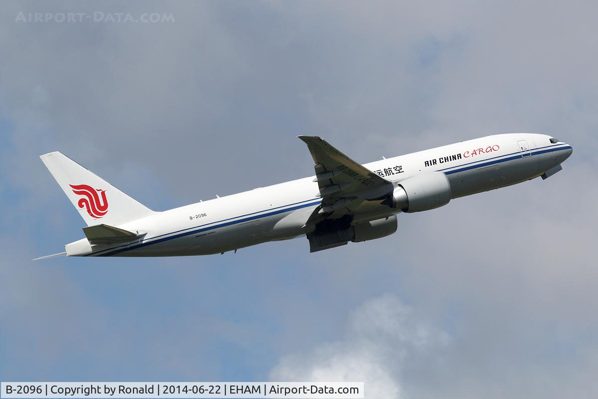 B-2096, 2014 Boeing 777-FFT C/N 44679, at spl