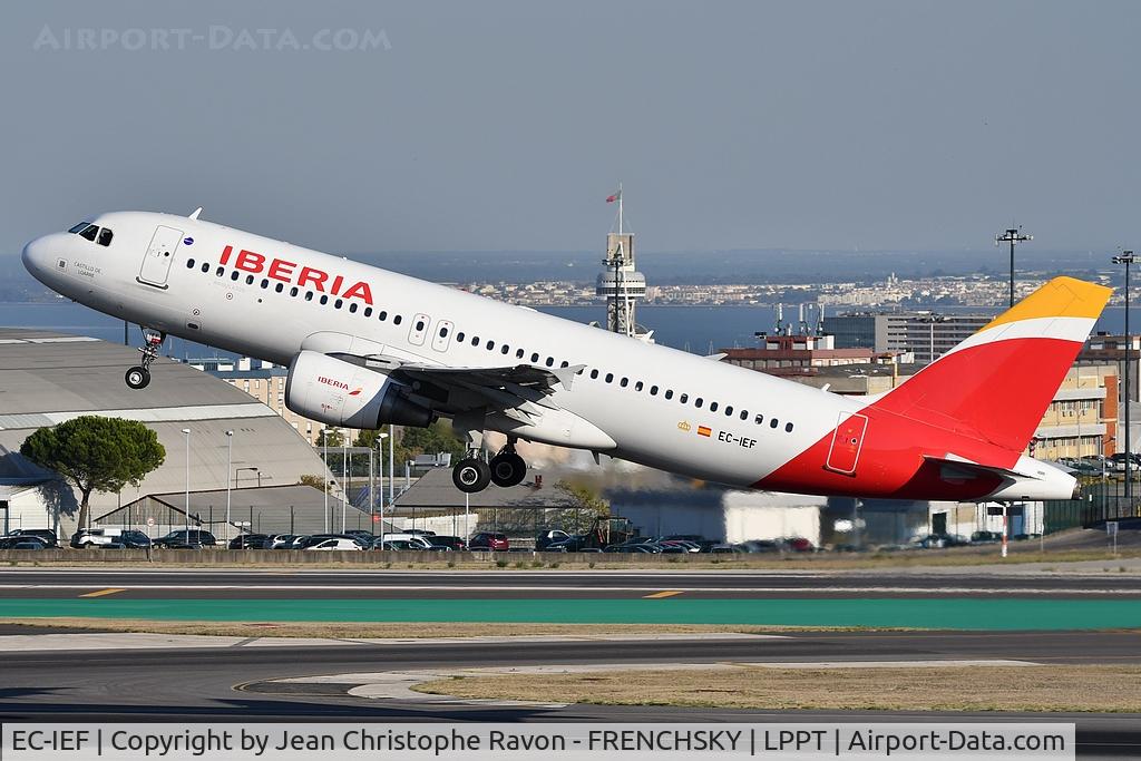 EC-IEF, 2001 Airbus A320-214 C/N 1655, iberia
