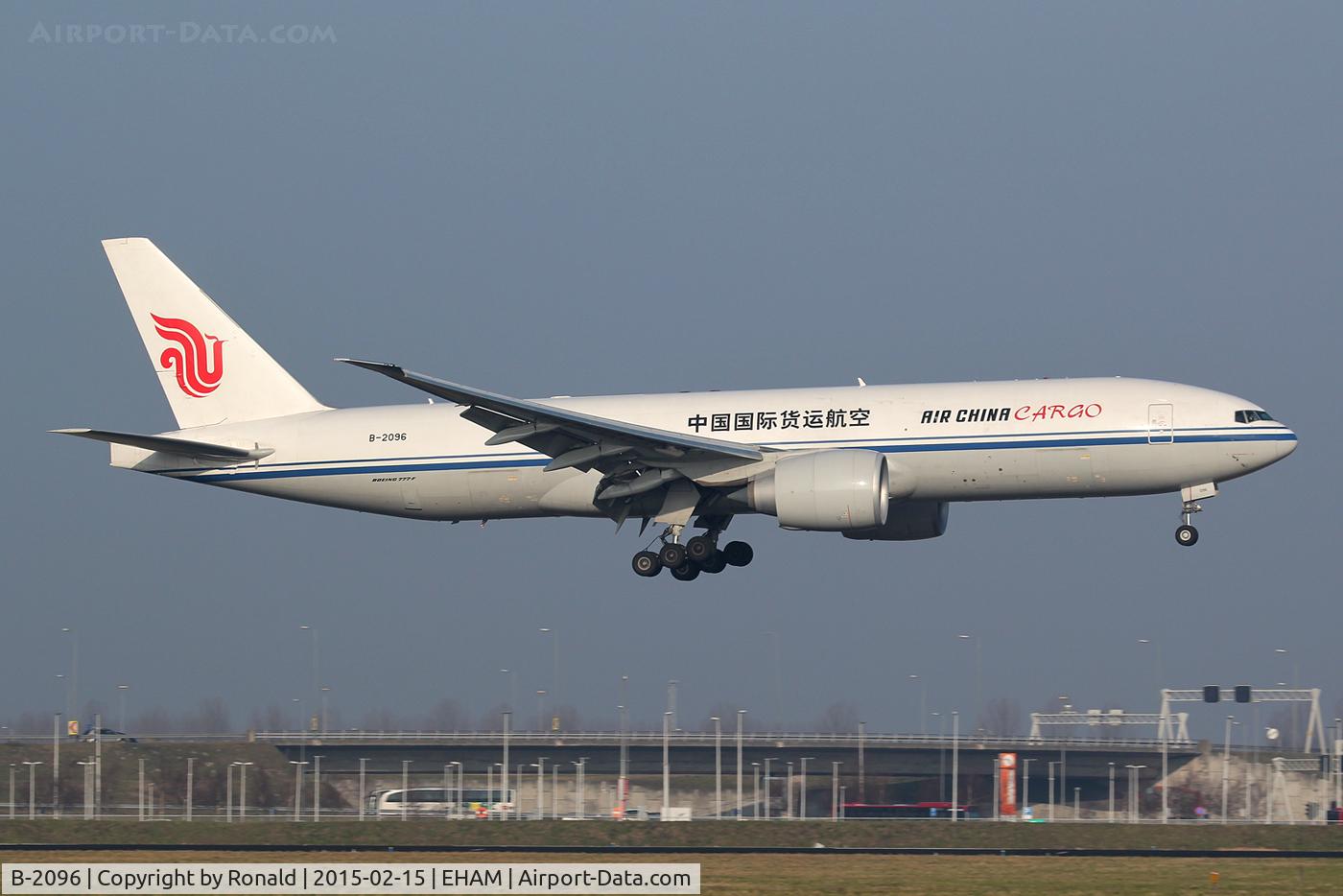 B-2096, 2014 Boeing 777-FFT C/N 44679, at spl