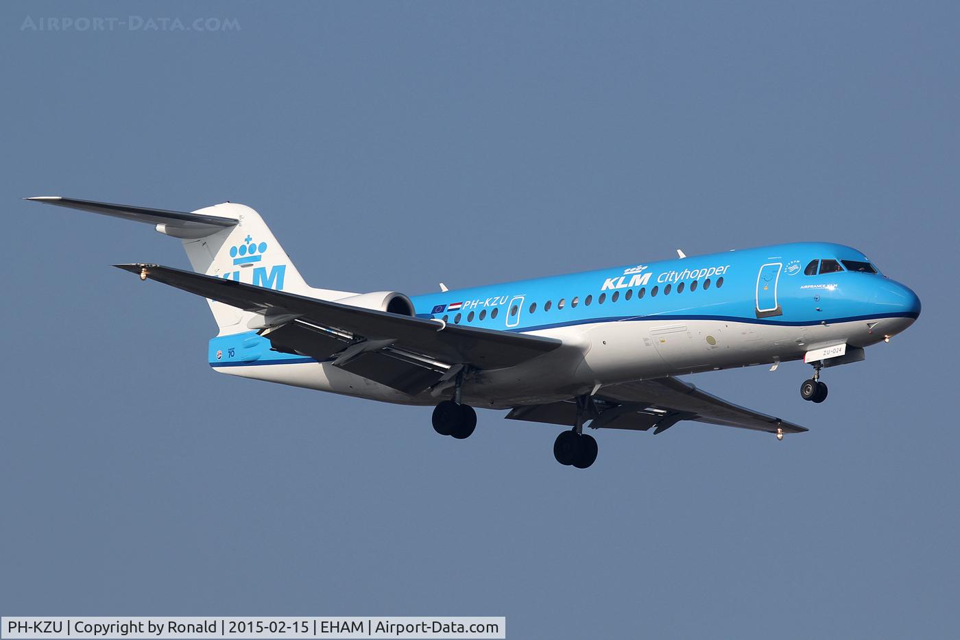 PH-KZU, 1995 Fokker 70 (F-28-0070) C/N 11543, at spl