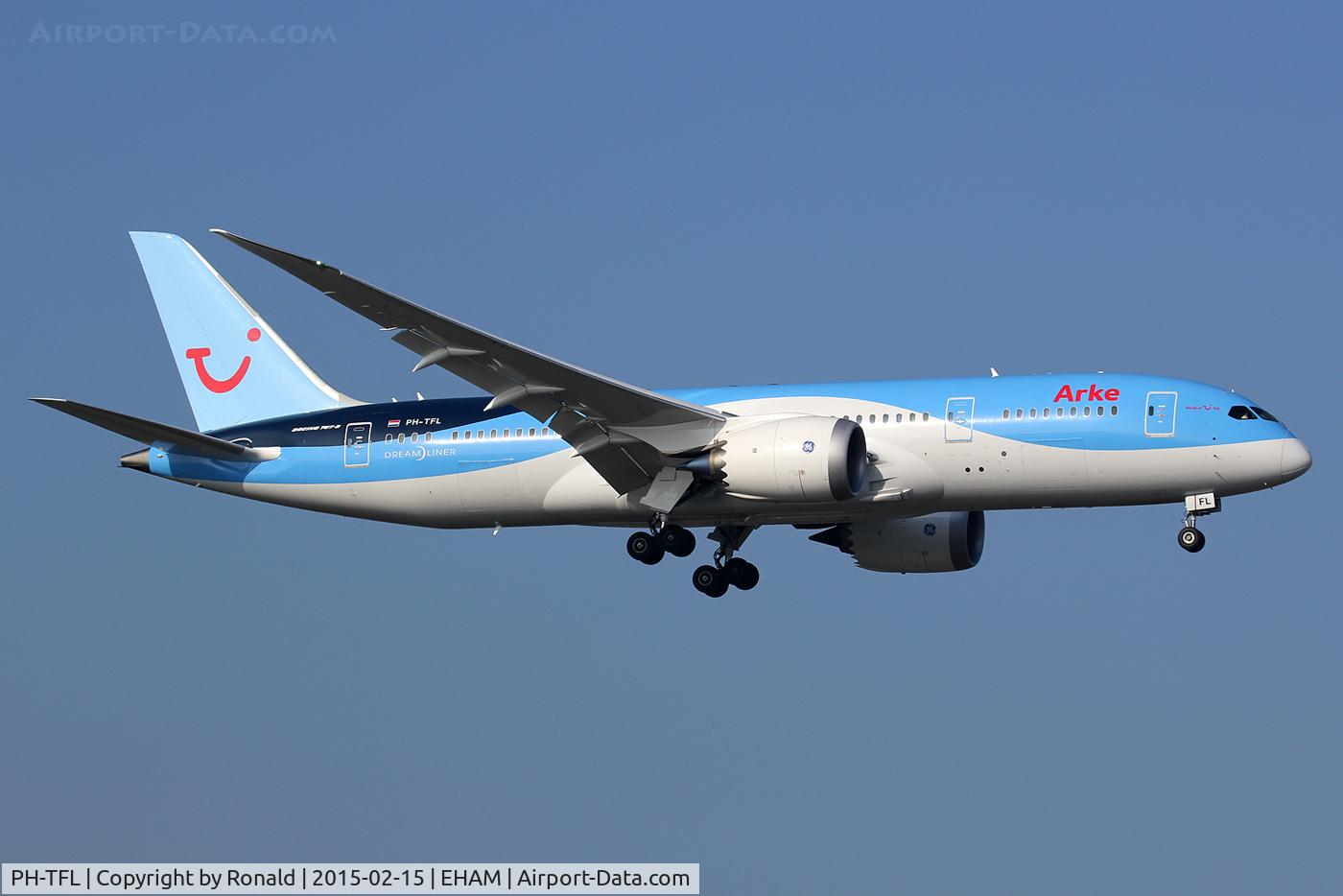 PH-TFL, 2014 Boeing 787-8 Dreamliner Dreamliner C/N 37228, at spl