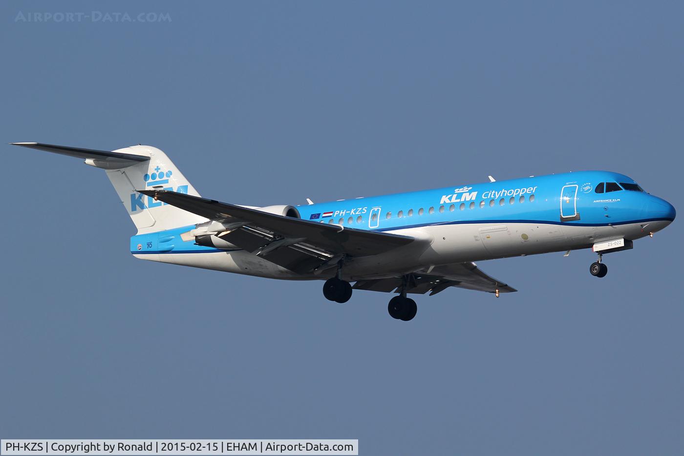 PH-KZS, 1995 Fokker F70 (F-28-0070) C/N 11540, at spl