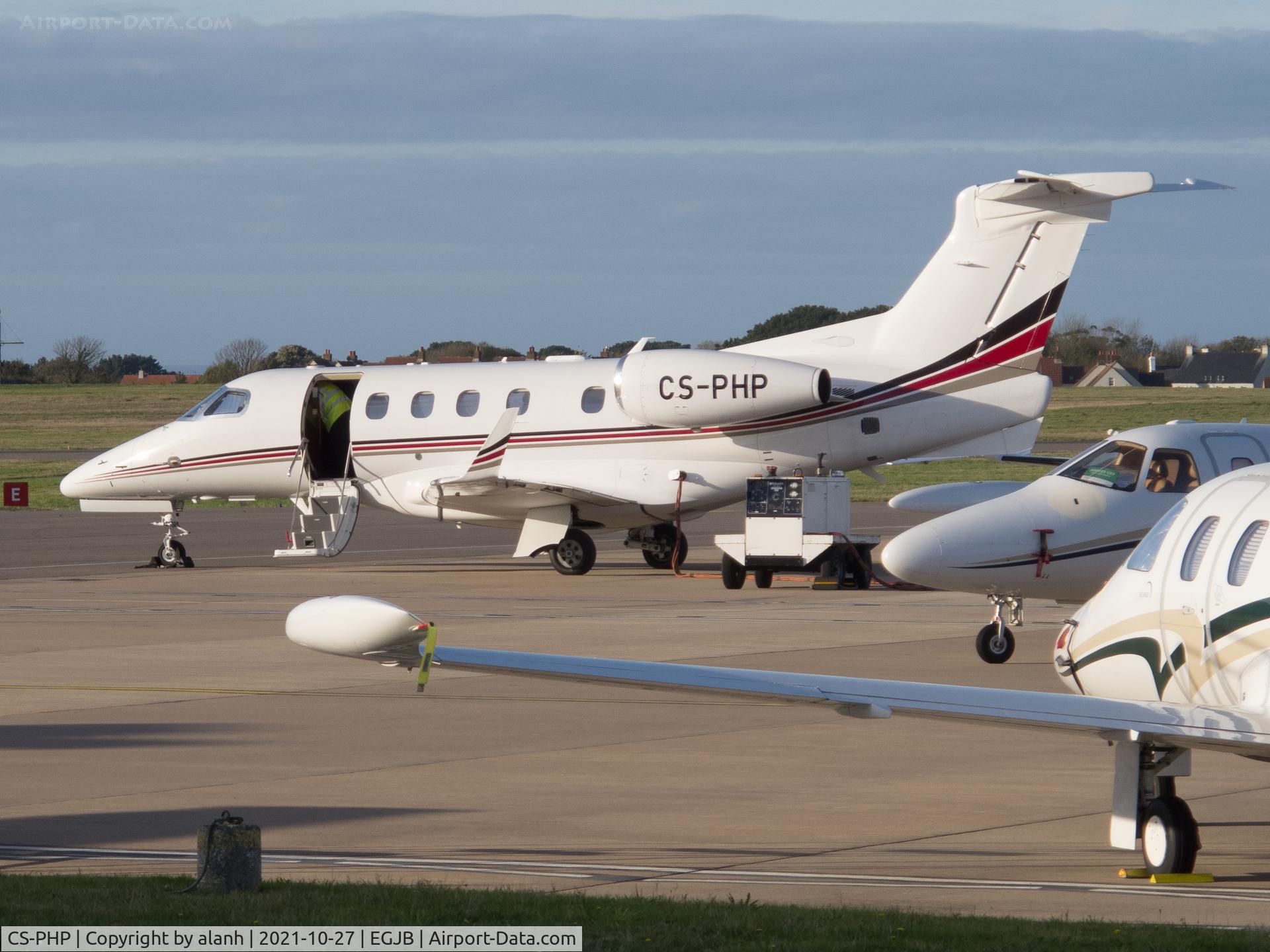 CS-PHP, 2020 Embraer EMB-505 Phenom 300 C/N 50500546, Awaiting PAX at Guernsey
