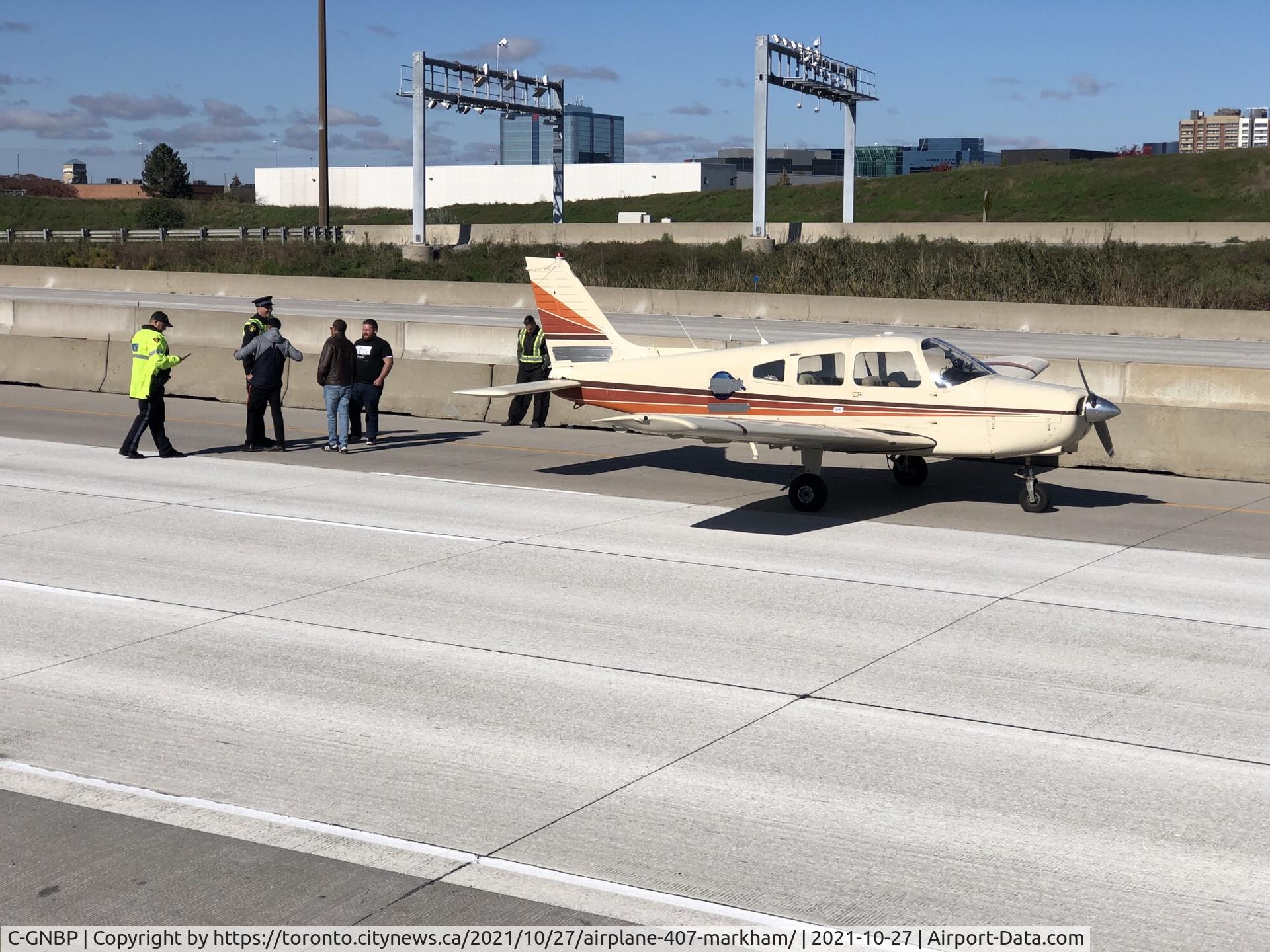 C-GNBP, 1974 Piper PA-28-151 C/N 287515199, Plane makes emergency landing on Hwy. 407 in Markham