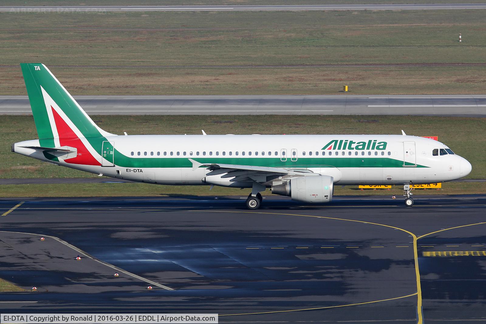 EI-DTA, 2008 Airbus A320-216 C/N 3732, at dus