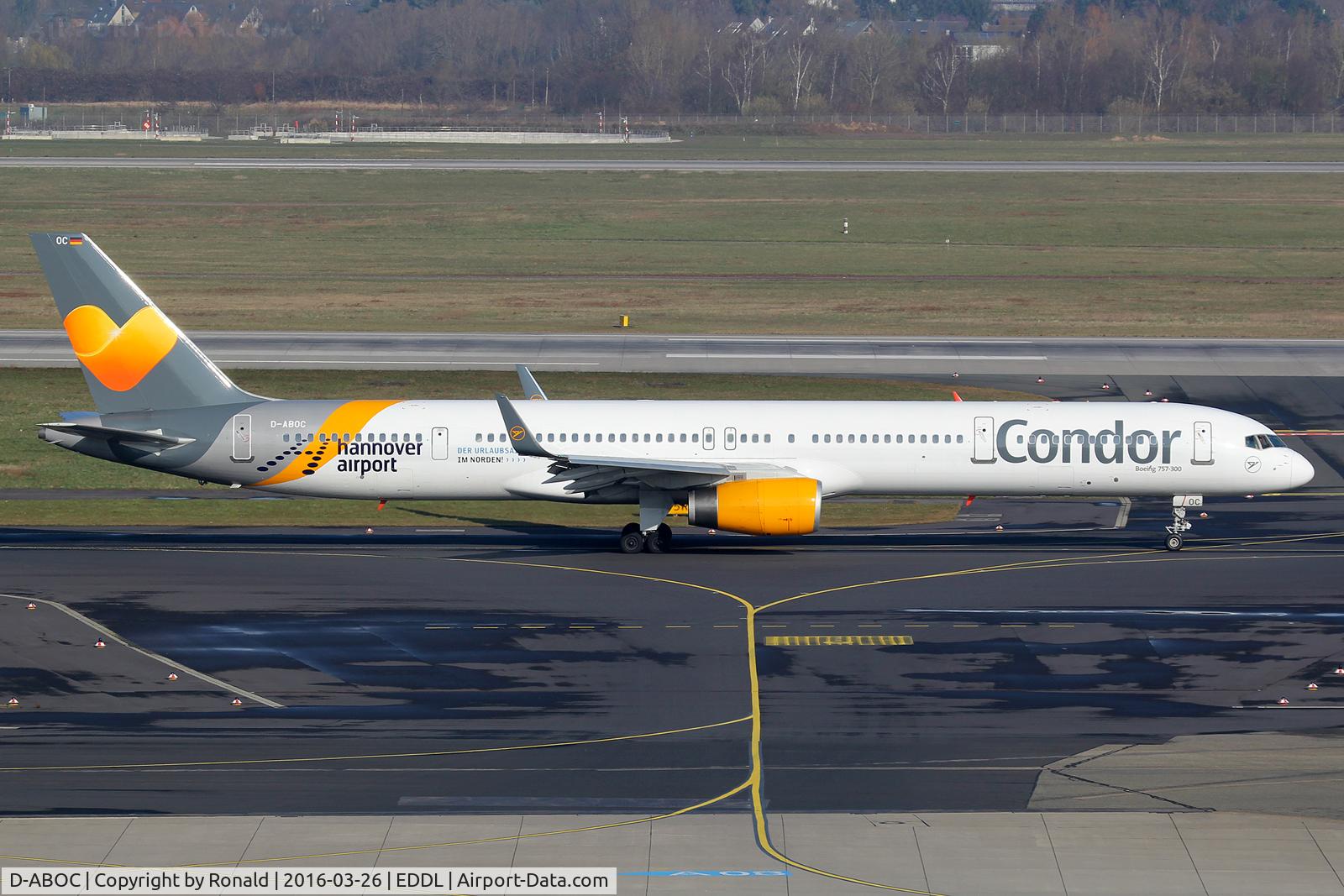 D-ABOC, 1998 Boeing 757-330 C/N 29015, at dus