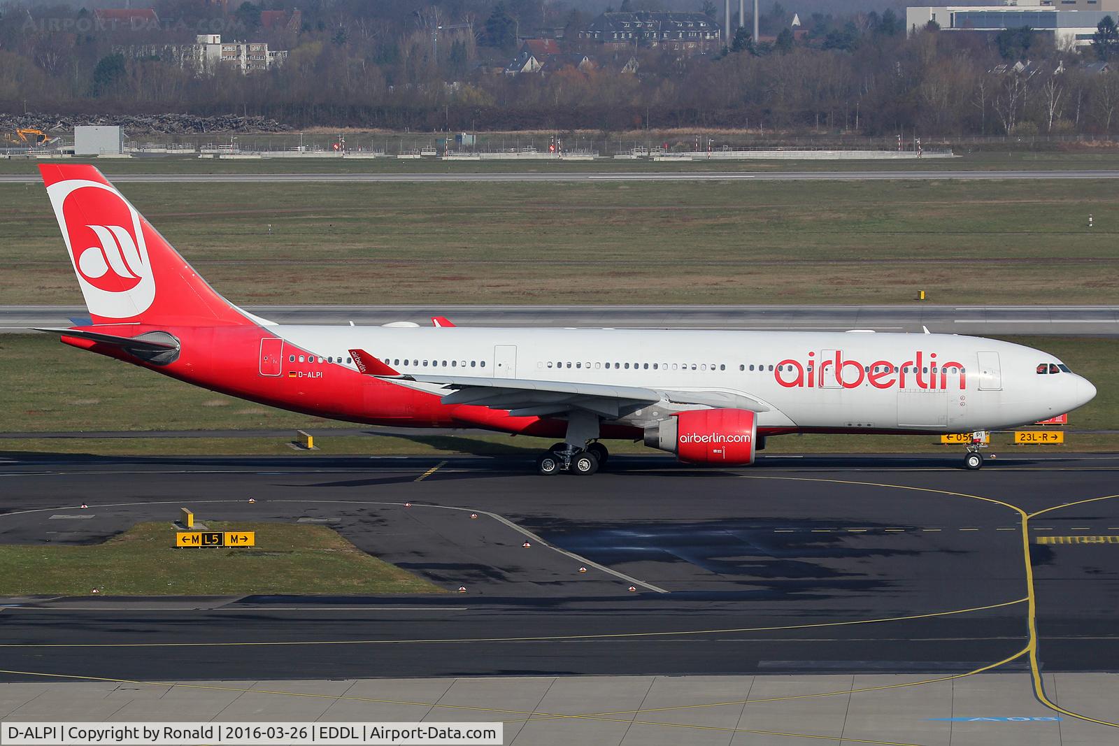 D-ALPI, 2007 Airbus A330-223 C/N 828, at dus