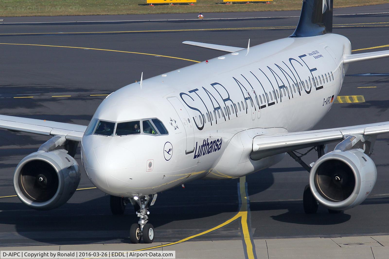 D-AIPC, 1989 Airbus A320-211 C/N 0071, at dus