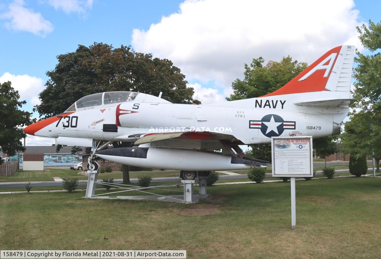 158479, Douglas TA-4J Skyhawk C/N 14284, TA-4J Gladstone MI