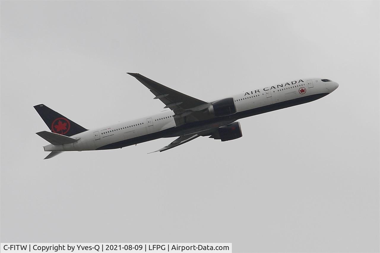 C-FITW, 2007 Boeing 777-333/ER C/N 35298, Boeing 777-333ER, Climbing from rwy 08L, Roissy Charles De Gaulle Airport (LFPG-CDG)