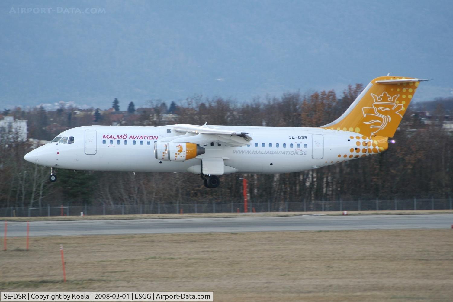 SE-DSR, 1994 British Aerospace Avro 146-RJ100A C/N E3244, Nice old c/s