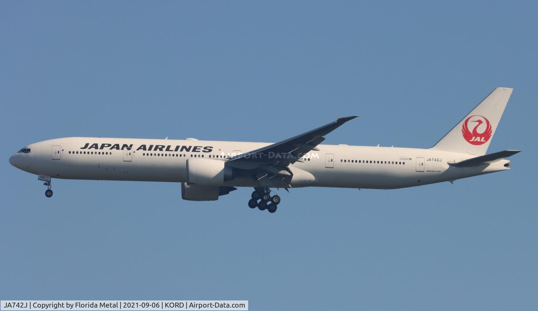 JA742J, 2009 Boeing 777-346/ER C/N 36129, KORD spotting 2021