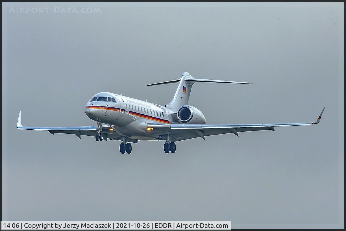 14 06, 2019 Bombardier BD-700 Global Express C/N 9863, 2019 Bombardier BD-700 Global Express, c/n: 9863