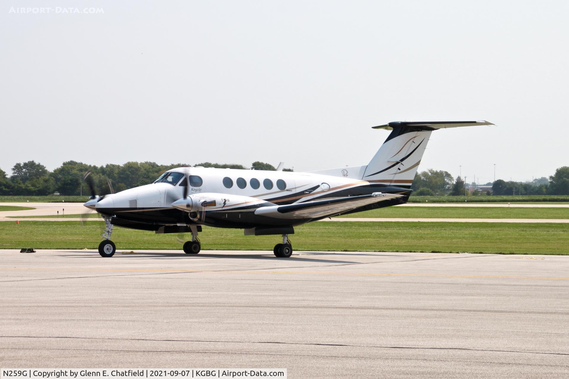 N259G, 1975 Beech 200 Super King Air C/N BB-62, At the Stearman fly-in