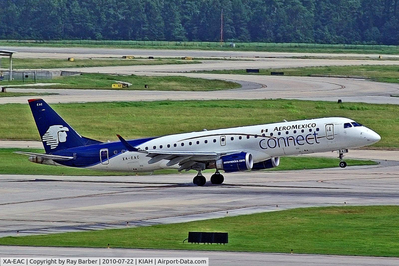 XA-EAC, 2008 Embraer 190AR (ERJ-190-100IGW) C/N 19000145, XA-EAC   Embraer ERJ-190-100LR [19000145] (AeroMexico Connect) Houston-George Bush Intercontinental~N 22/07/2010