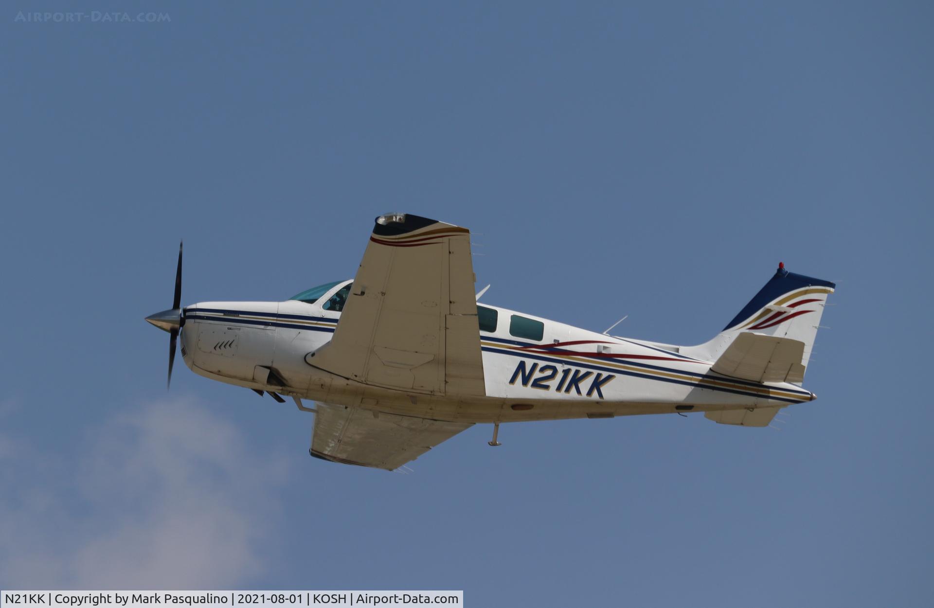 N21KK, 1979 Beech A36 Bonanza 36 C/N E-1563, Beech A36