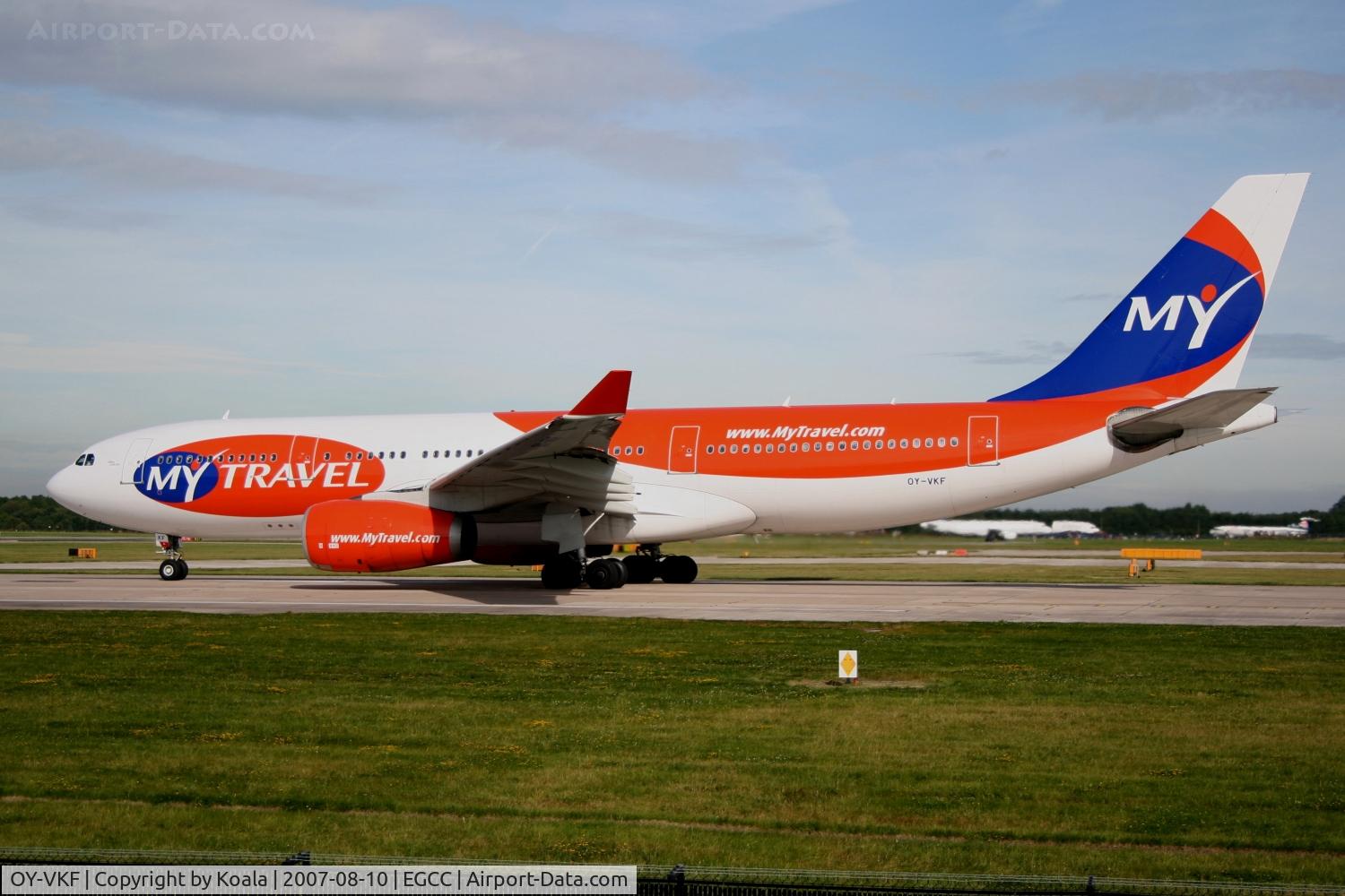 OY-VKF, 1999 Airbus A330-243 C/N 309, Old c/s