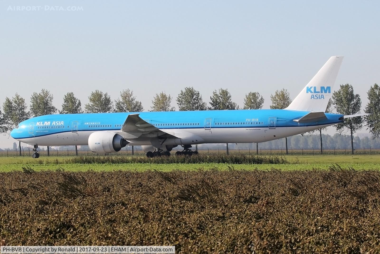 PH-BVB, 2008 Boeing 777-306/ER C/N 36145, at spl