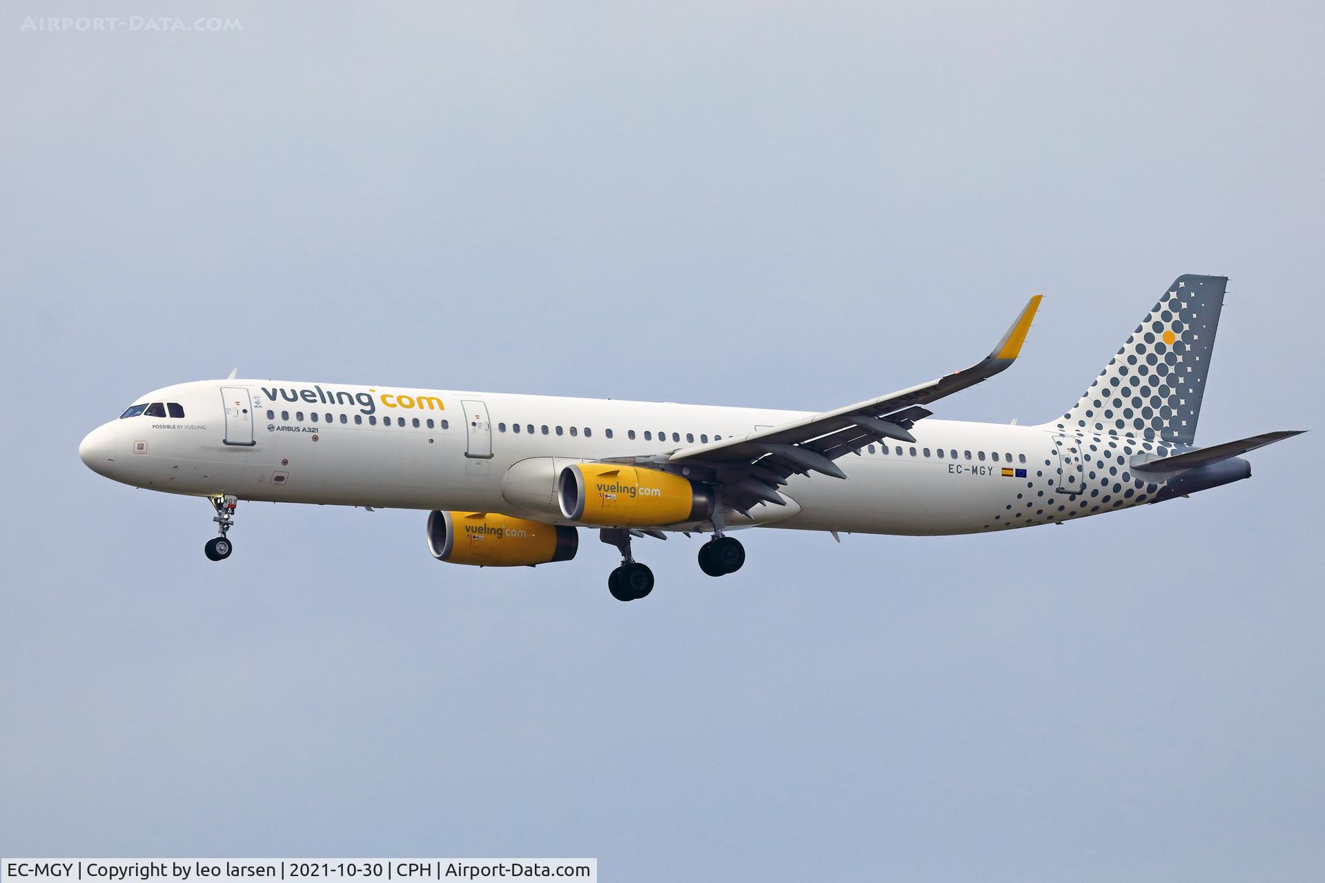 EC-MGY, 2015 Airbus A321-231 C/N 6638, Copenhagen 30.10.2021