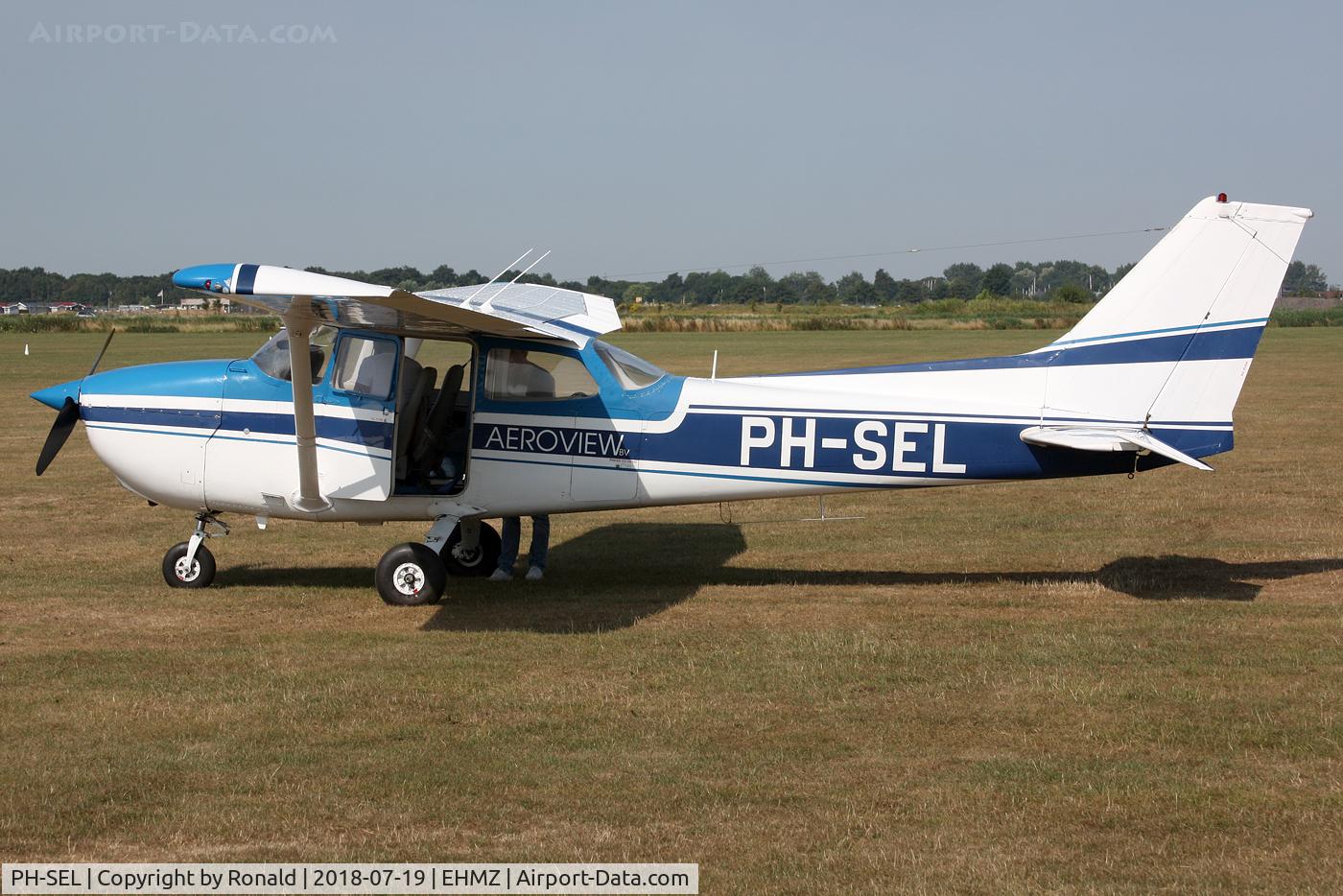 PH-SEL, 1980 Cessna 172P C/N 17274194, at ehmz