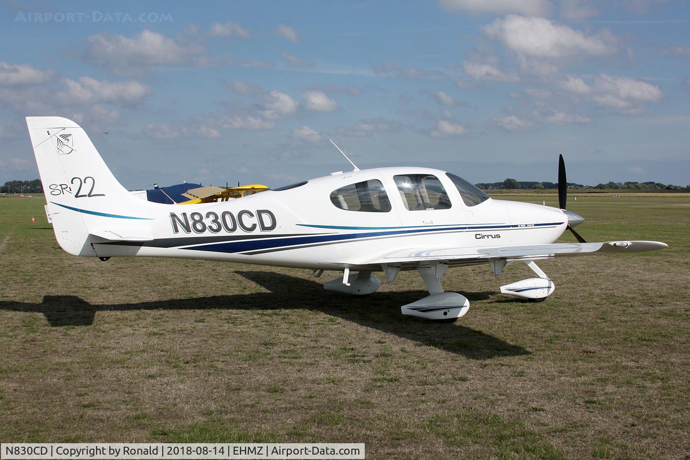 N830CD, 2002 Cirrus SR22 C/N 0158, at ehmz