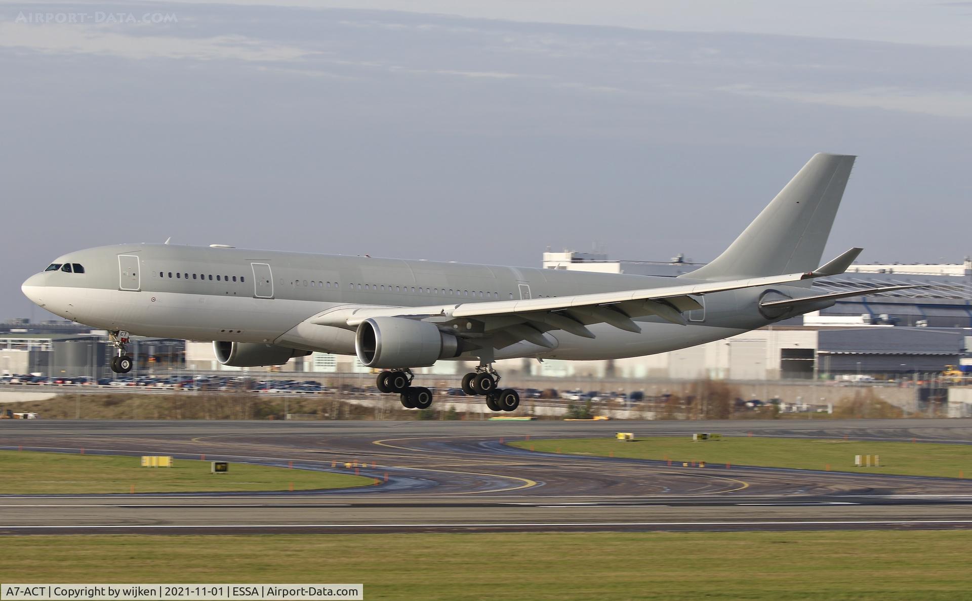 A7-ACT, 2007 Airbus A330-202 C/N 820, RWY 19L
