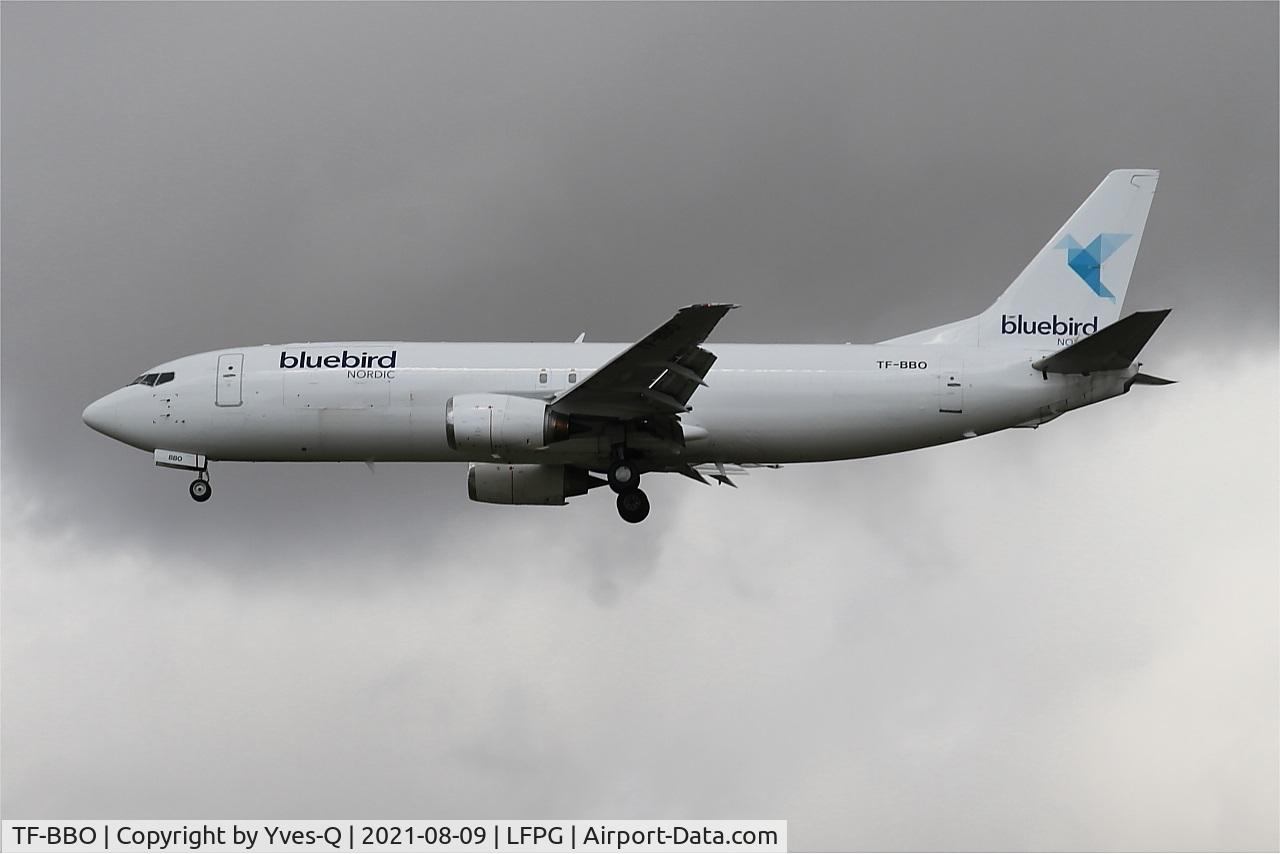 TF-BBO, 1990 Boeing 737-46BSF C/N 24573, Boeing 737-46BSF, On final rwy26L, Roissy Charles De Gaulle airport (LFPG-CDG)