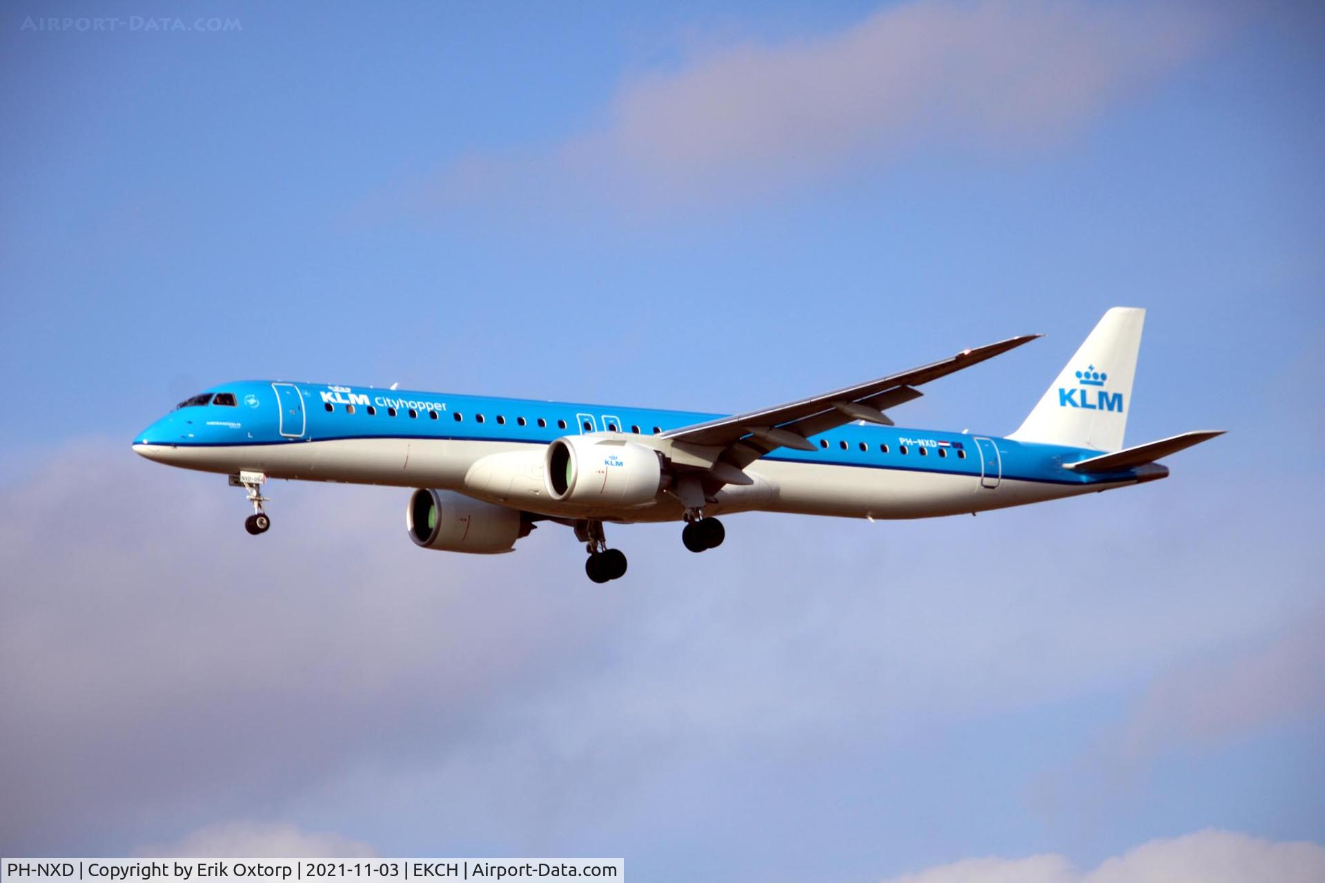 PH-NXD, 2021 Embraer E195-E2 (ERJ-190-400STD) C/N 19020054, PH-NXD landing rw 22L