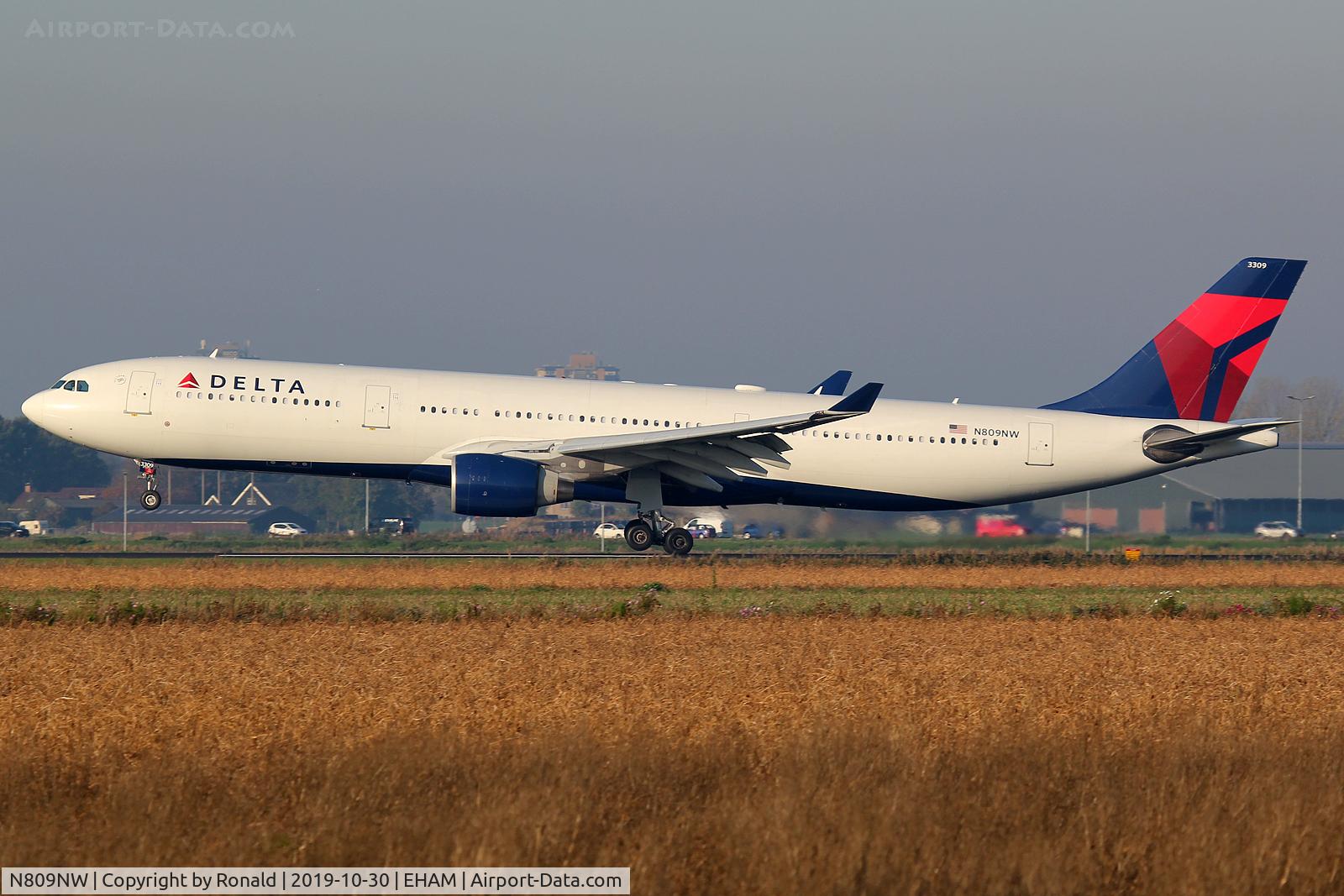 N809NW, 2005 Airbus A330-323 C/N 663, at spl