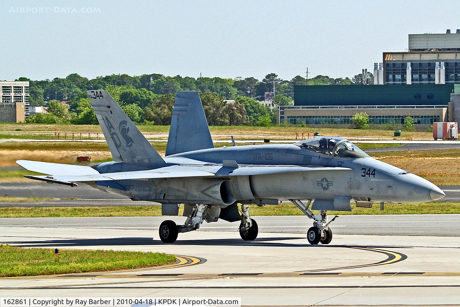 162861, McDonnell Douglas F/A-18A Hornet C/N 396/A330, 162861   McDonnell Douglas F/A-18A Hornet [A330] (United States Navy) Atlanta-Dekalb Peachtree~N 18/04/2010