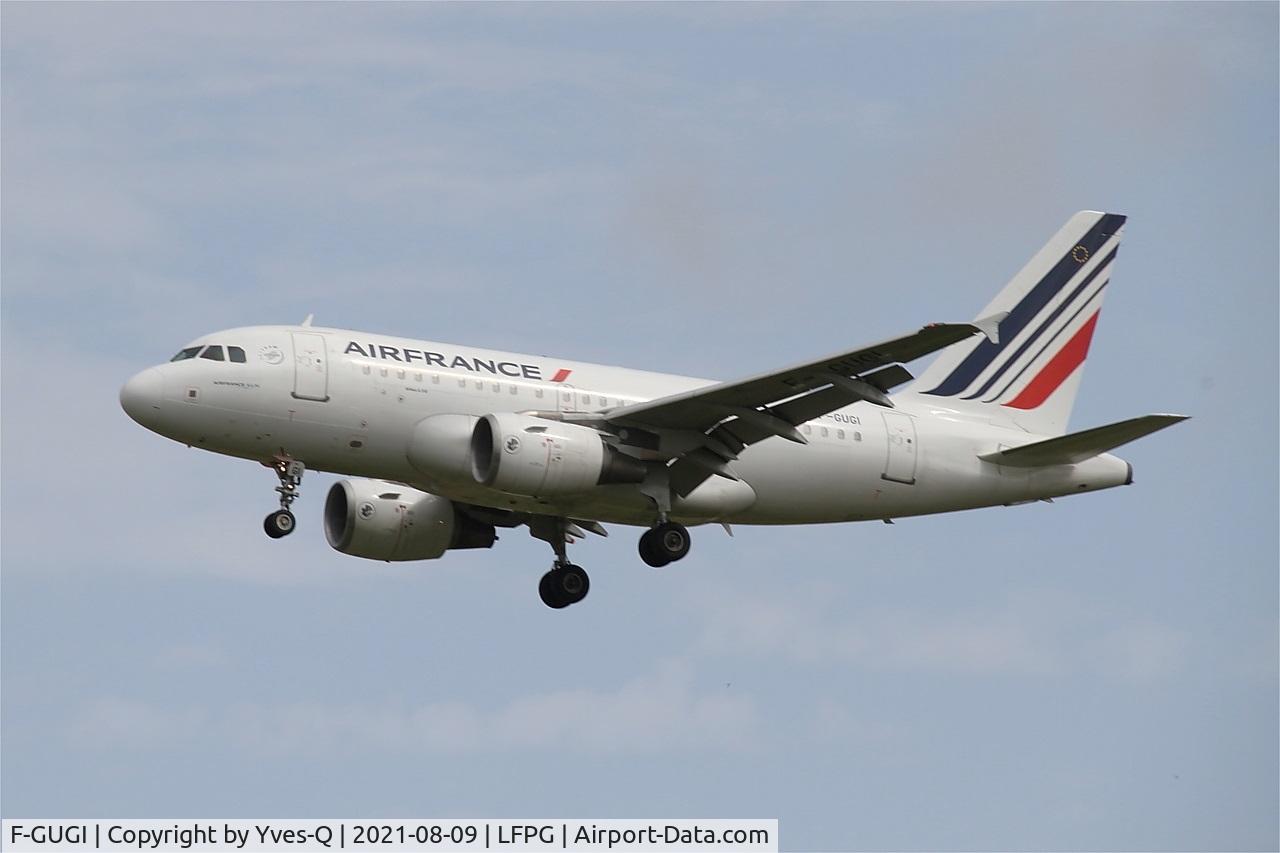 F-GUGI, 2004 Airbus A318-111 C/N 2350, Airbus A318-111, Short approach rwy 26L, Roissy Charles De Gaulle airport (LFPG-CDG)