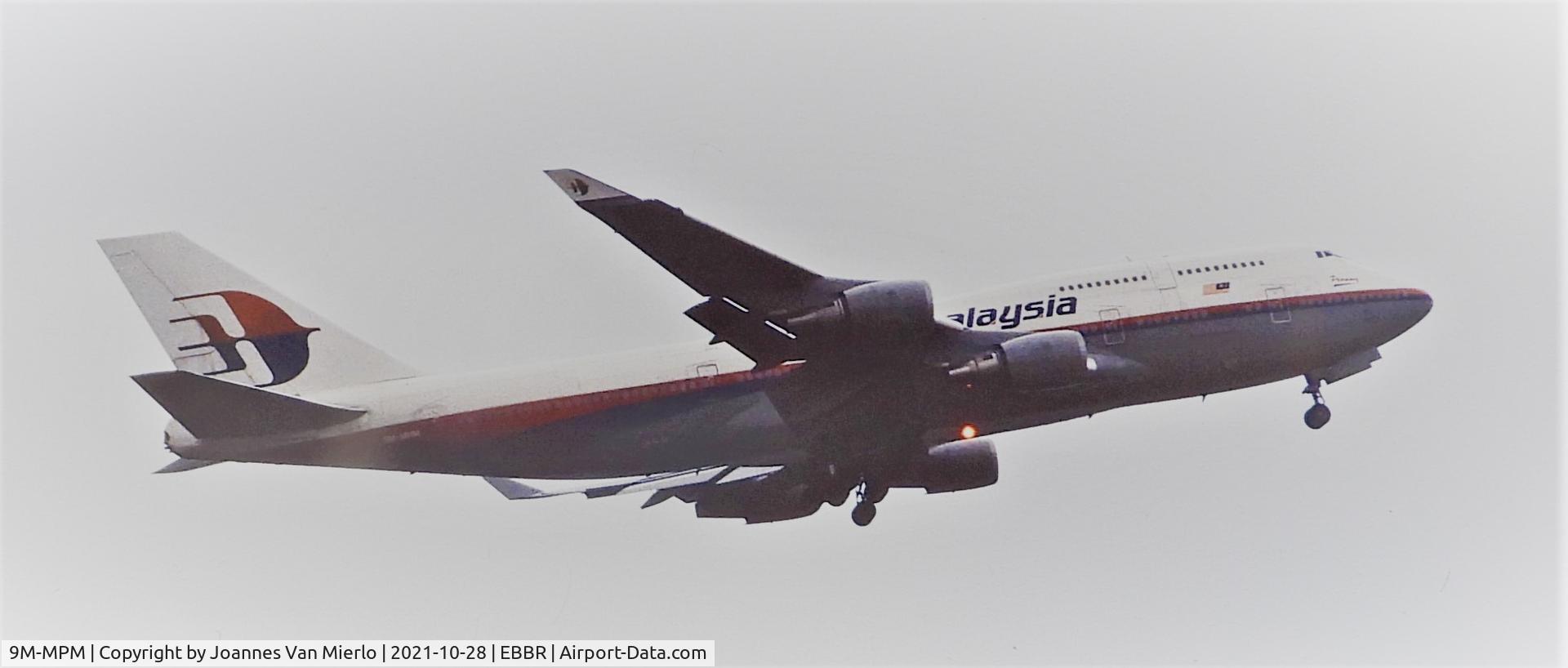 9M-MPM, 1998 Boeing 747-4H6 C/N 28435, Slide scan