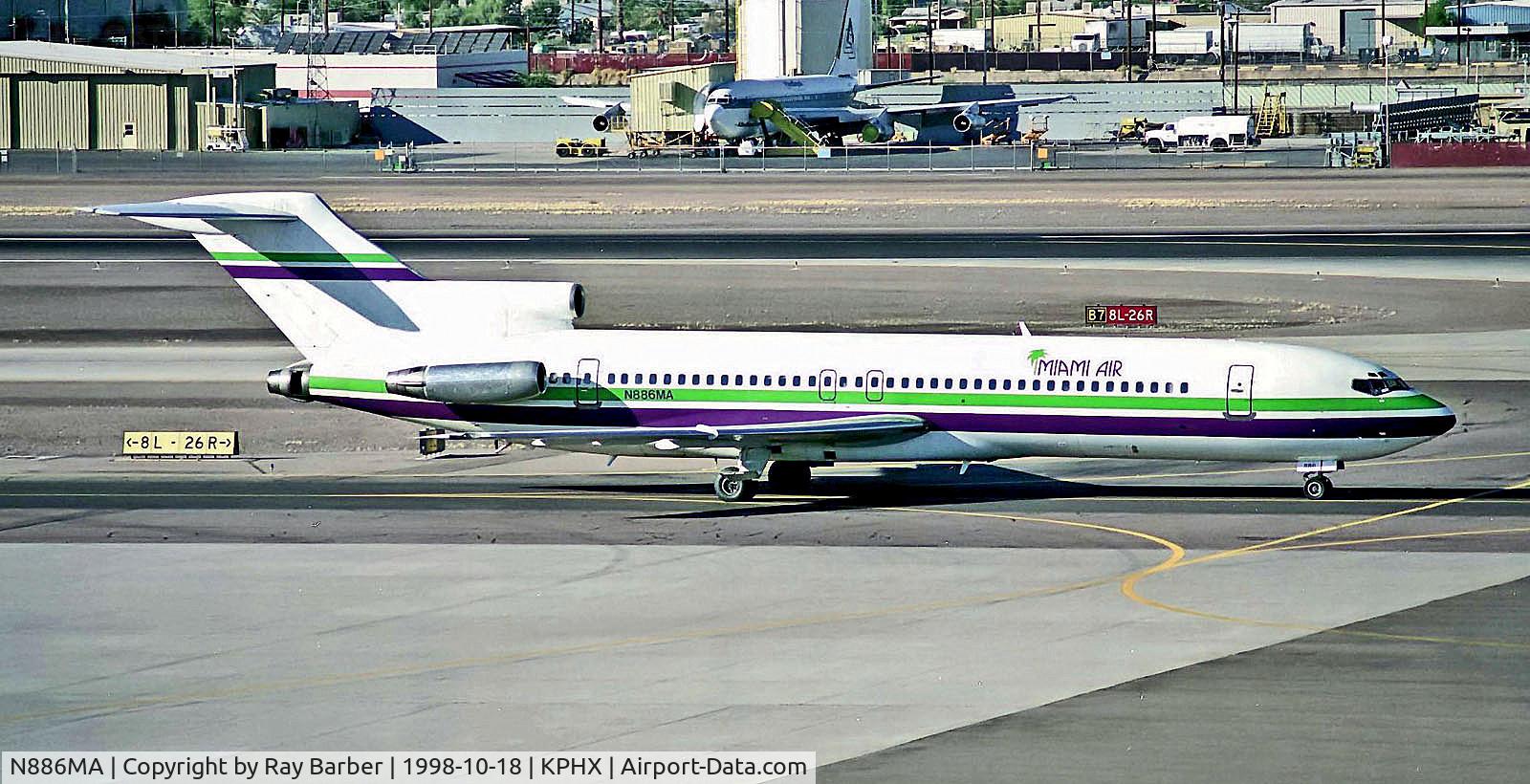 N886MA, 1979 Boeing 727-225F C/N 21855, N886MA   Boeing 727-225  [21855] (Miami Air Int'l) Phoenix-Sky Harbor Int'l~N 18/10/1998
