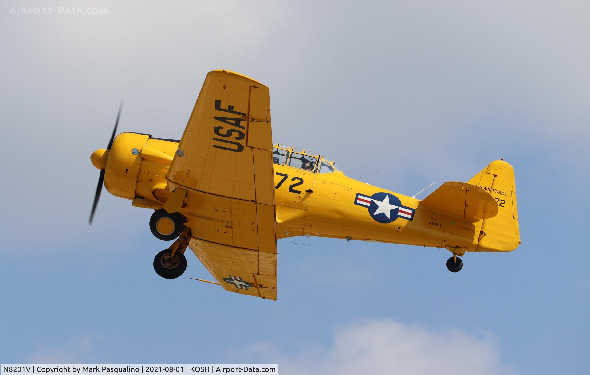 N8201V, North American T-6G Texan C/N 168-472, North American T-6G