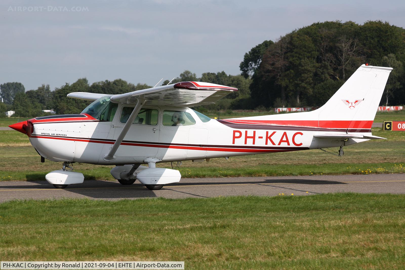 PH-KAC, 1974 Cessna 172M C/N 17262999, at teuge