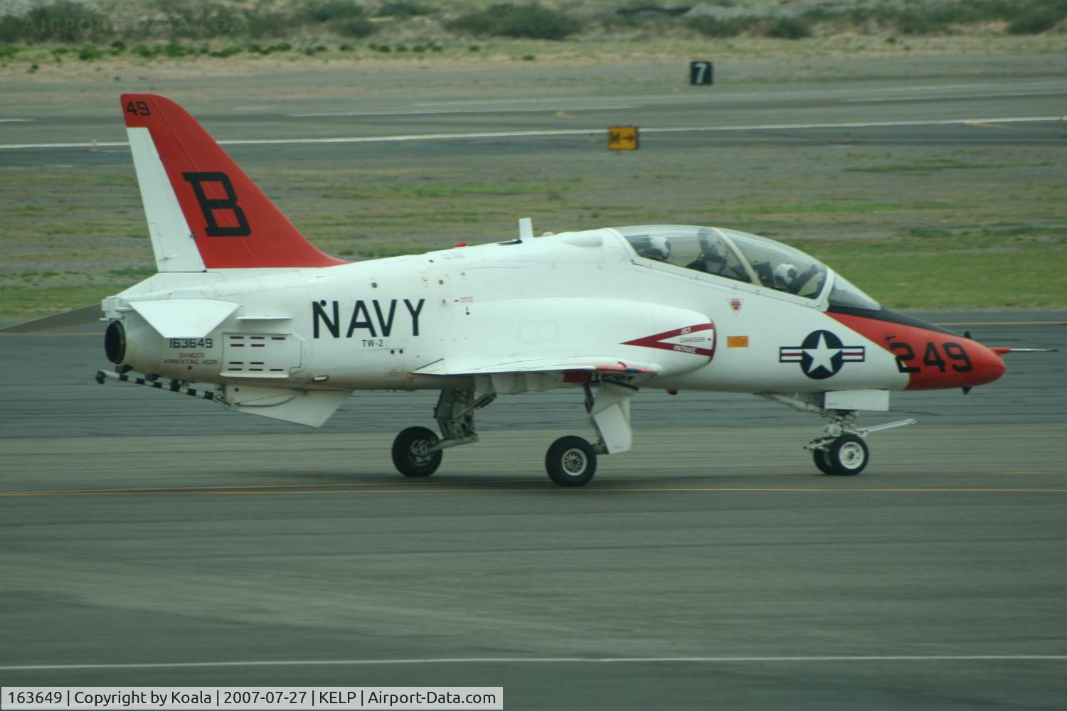 163649, McDonnell Douglas T-45A Goshawk C/N A051, Departing for training flight