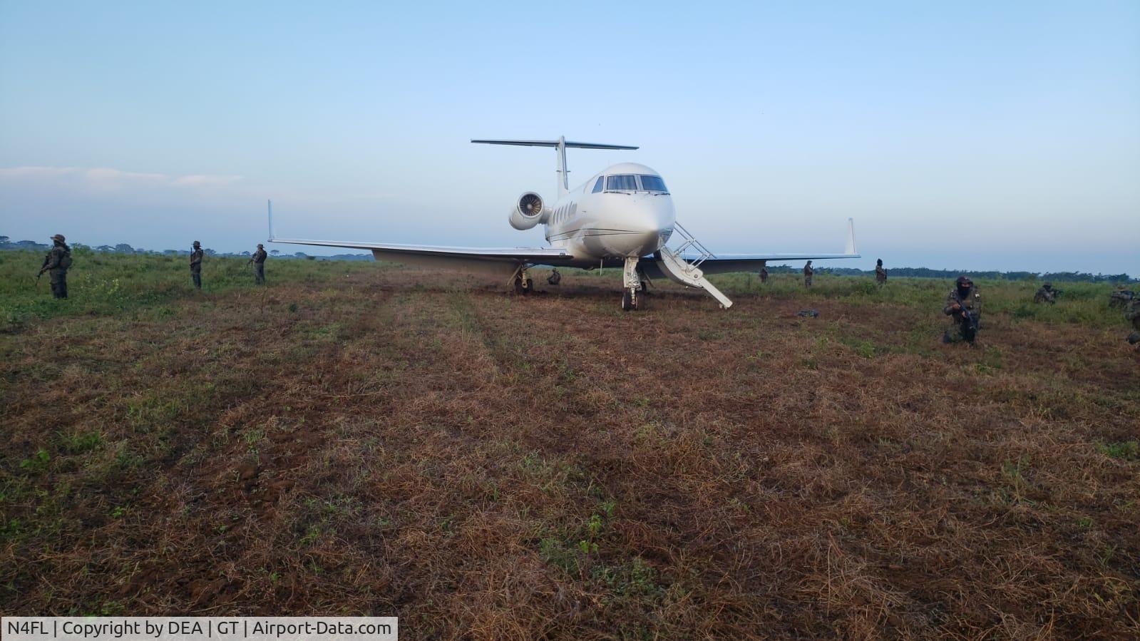 N4FL, 2012 Gulfstream Aerospace G650 (G-VI) C/N 6032, Aircraft abandoned on the illegal runway used for drug smuggling.