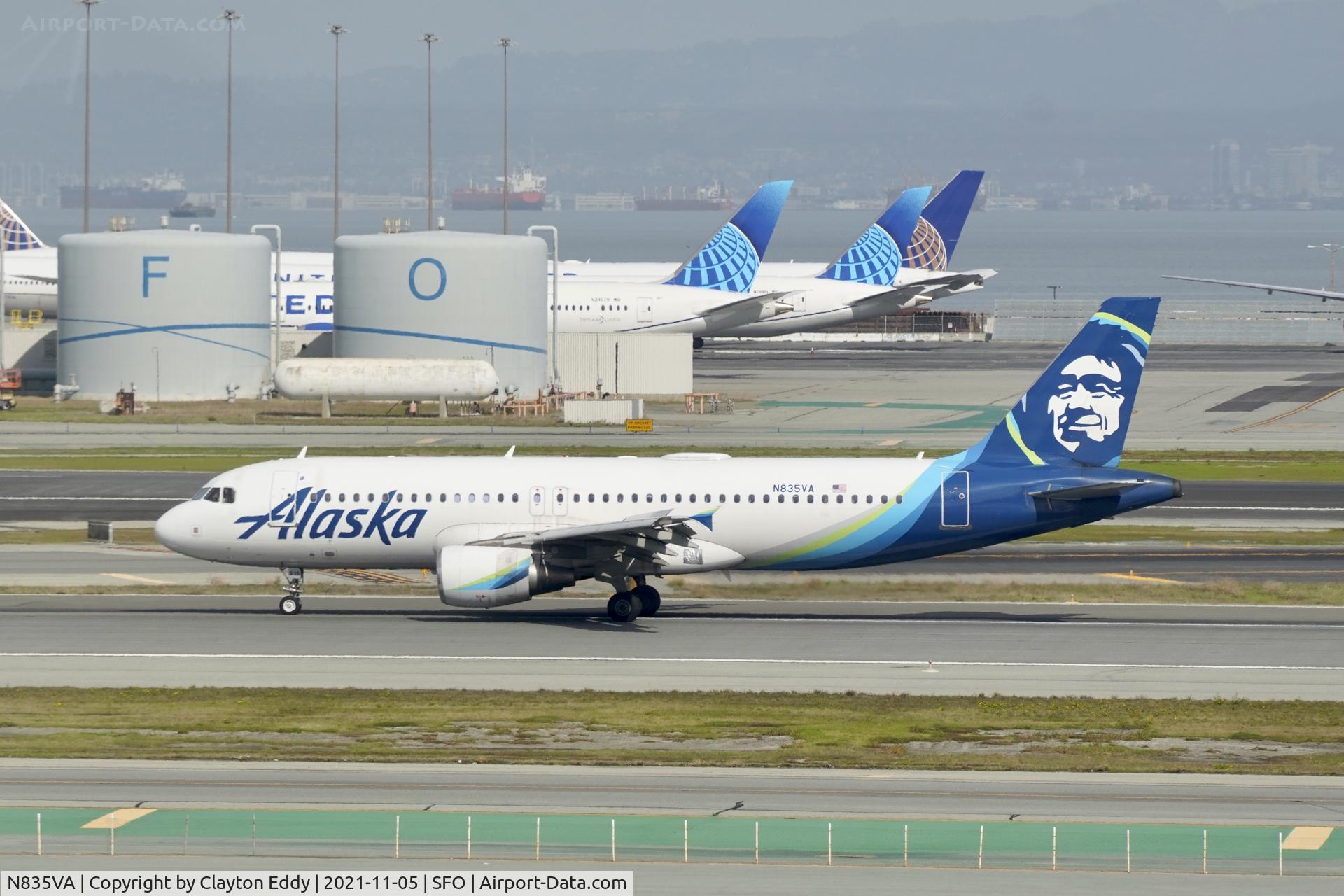 N835VA, 2010 Airbus A320-214 C/N 4448, Sky Terrace SFO 2021.