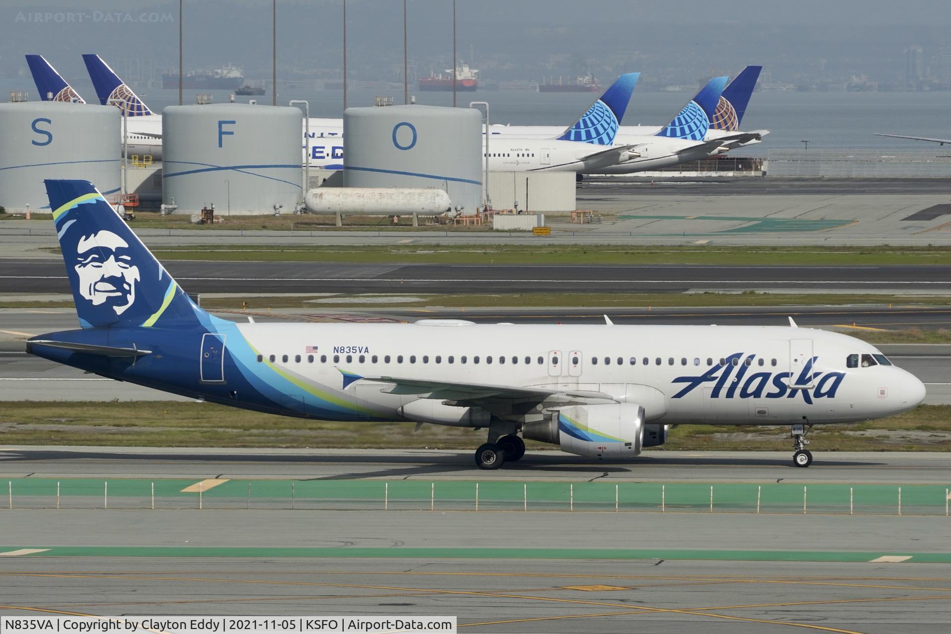 N835VA, 2010 Airbus A320-214 C/N 4448, Sky Terrace SFO 2021.