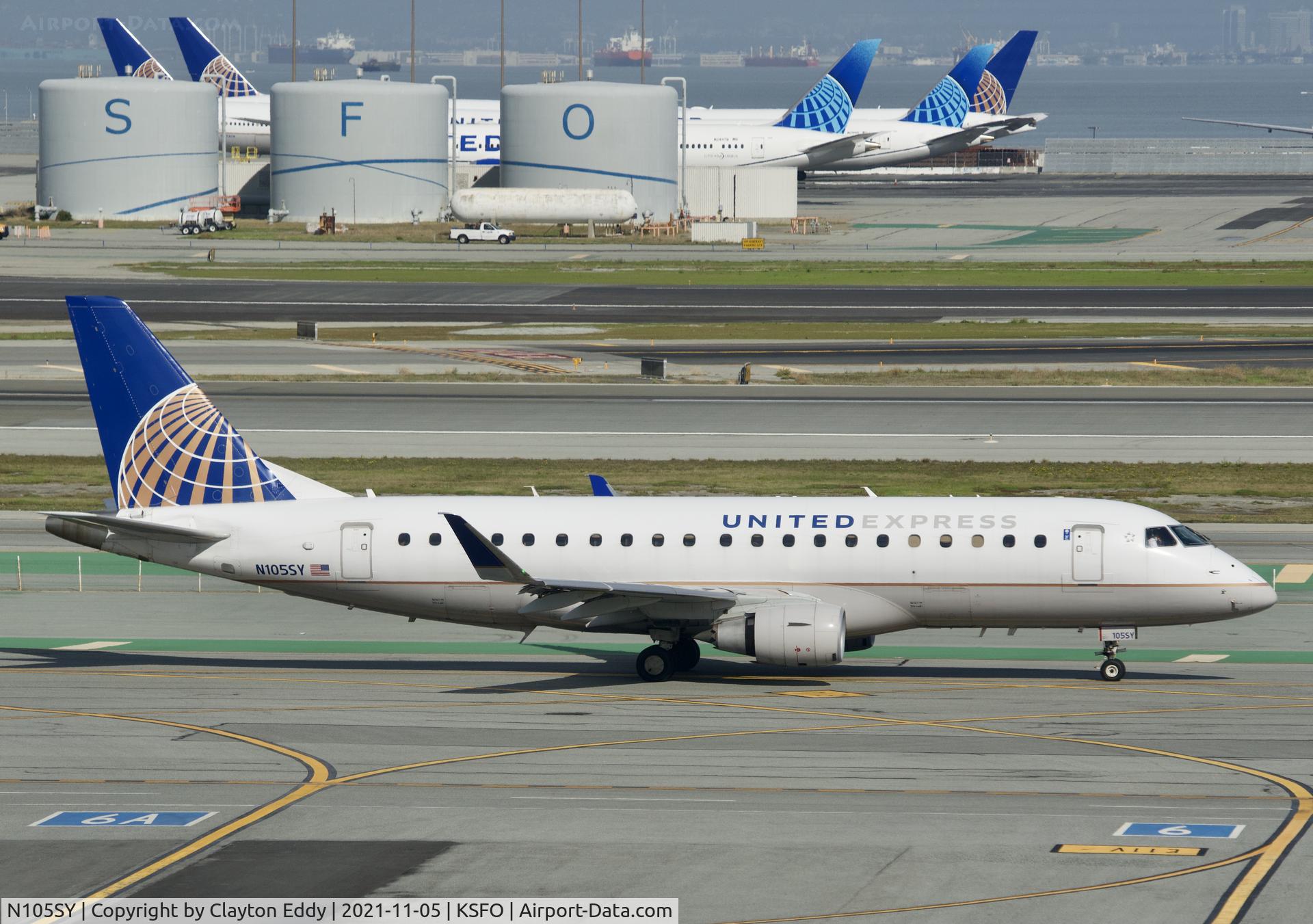 N105SY, 2014 Embraer 175LR (ERJ-170-200LR) C/N 17000395, Sky Terrace SFO 2021.
