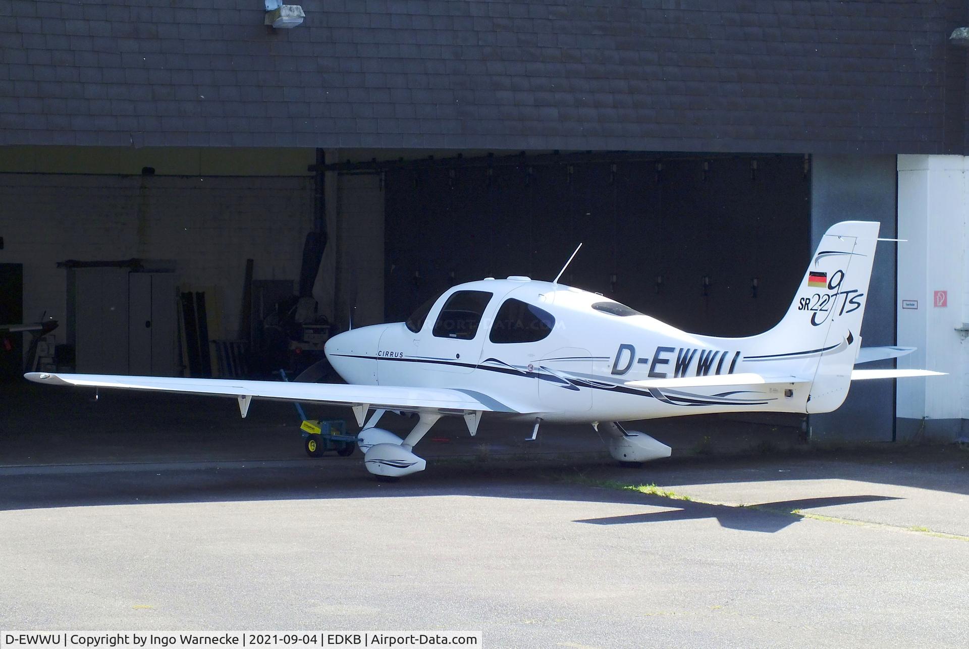 D-EWWU, 2006 Cirrus SR22 GTS C/N 2106, Cirrus SR22 GTS at Bonn-Hangelar airfield during the Grumman Fly-in 2021