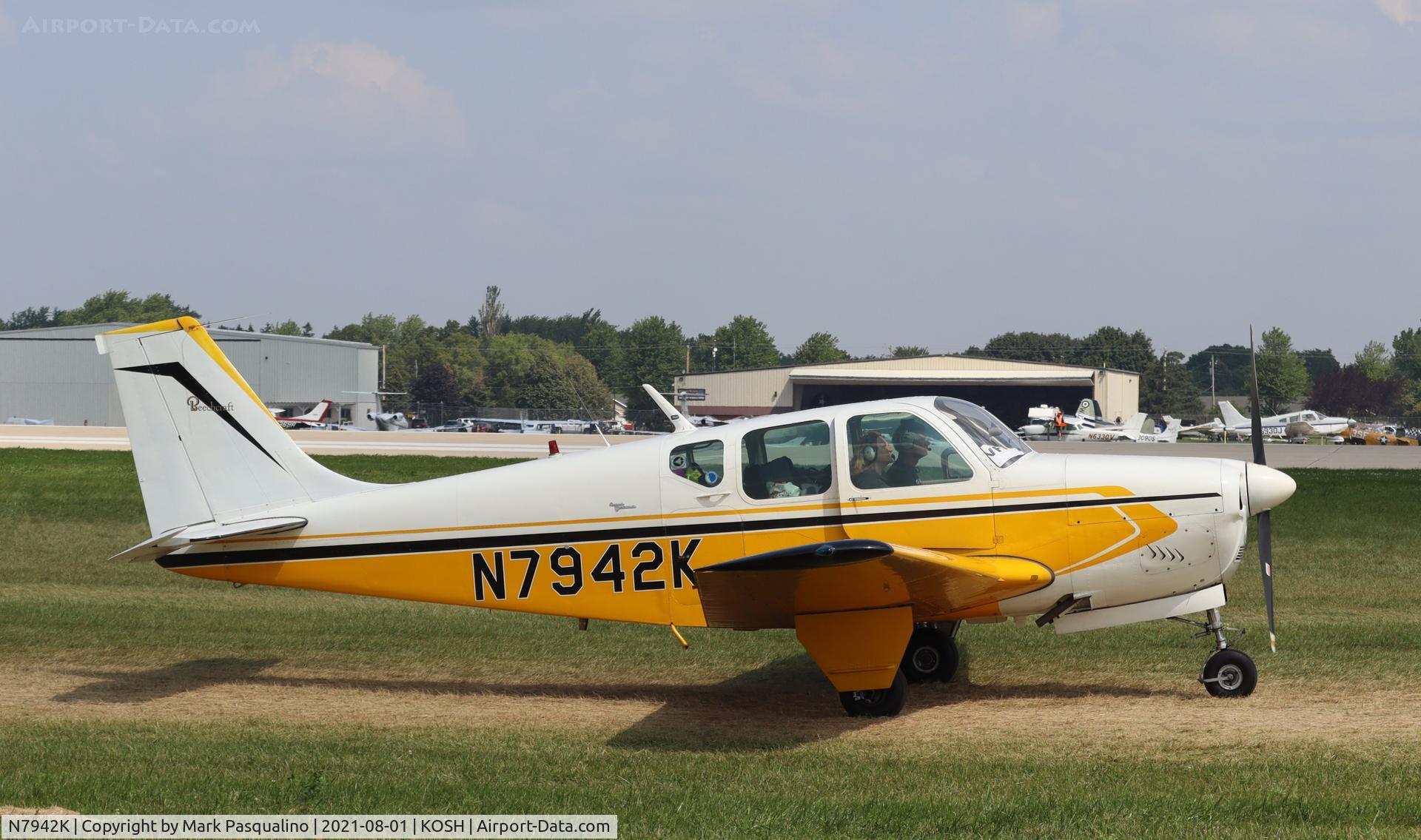 N7942K, 1964 Beech 35-B33 Debonair C/N CD-766, Beech B33