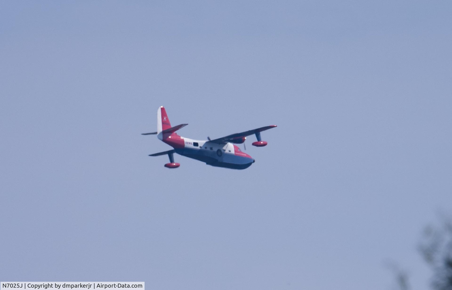 N7025J, 1953 Grumman UF-1/HU-16 C/N G-293, N7025J flying over Durham, NC.