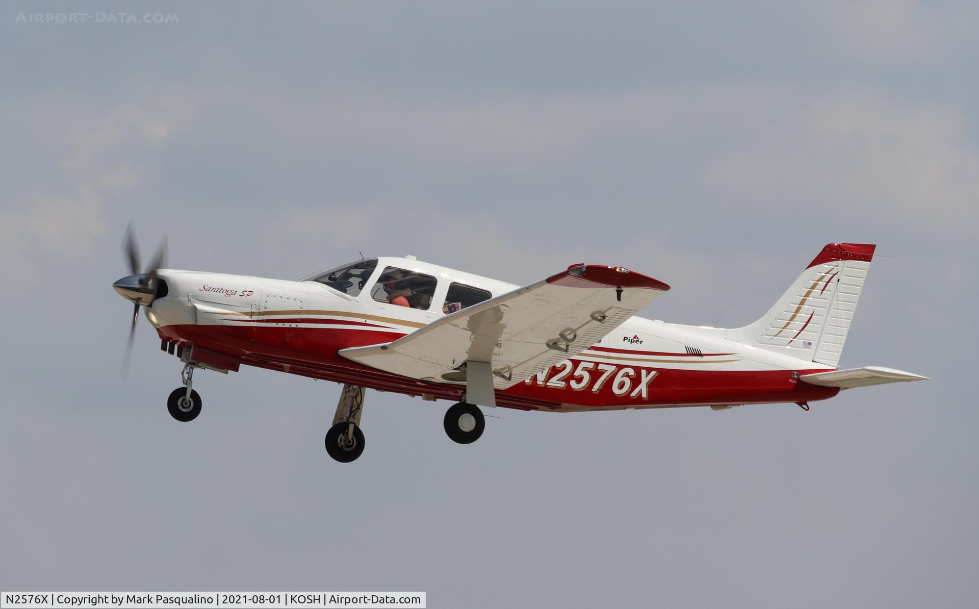N2576X, 1985 Piper PA-32R-301 Saratoga C/N 32R-8513013, Piper PA-32R-301